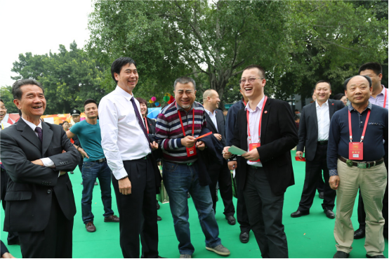 Innovation 2016！从天下营销峰会解读威客电竞瓷砖-品牌动态-威客电竞瓷砖官网——陶瓷大板岩板就用威客电竞