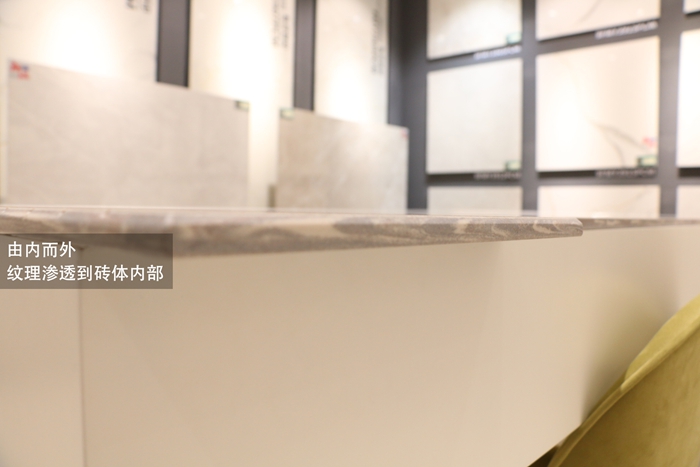 测评案例 | 拥护孩子梦的无邪，，，，，，家里为TA装一面专属的涂鸦天地-产品解码-威客电竞瓷砖官网——陶瓷大板岩板就用威客电竞